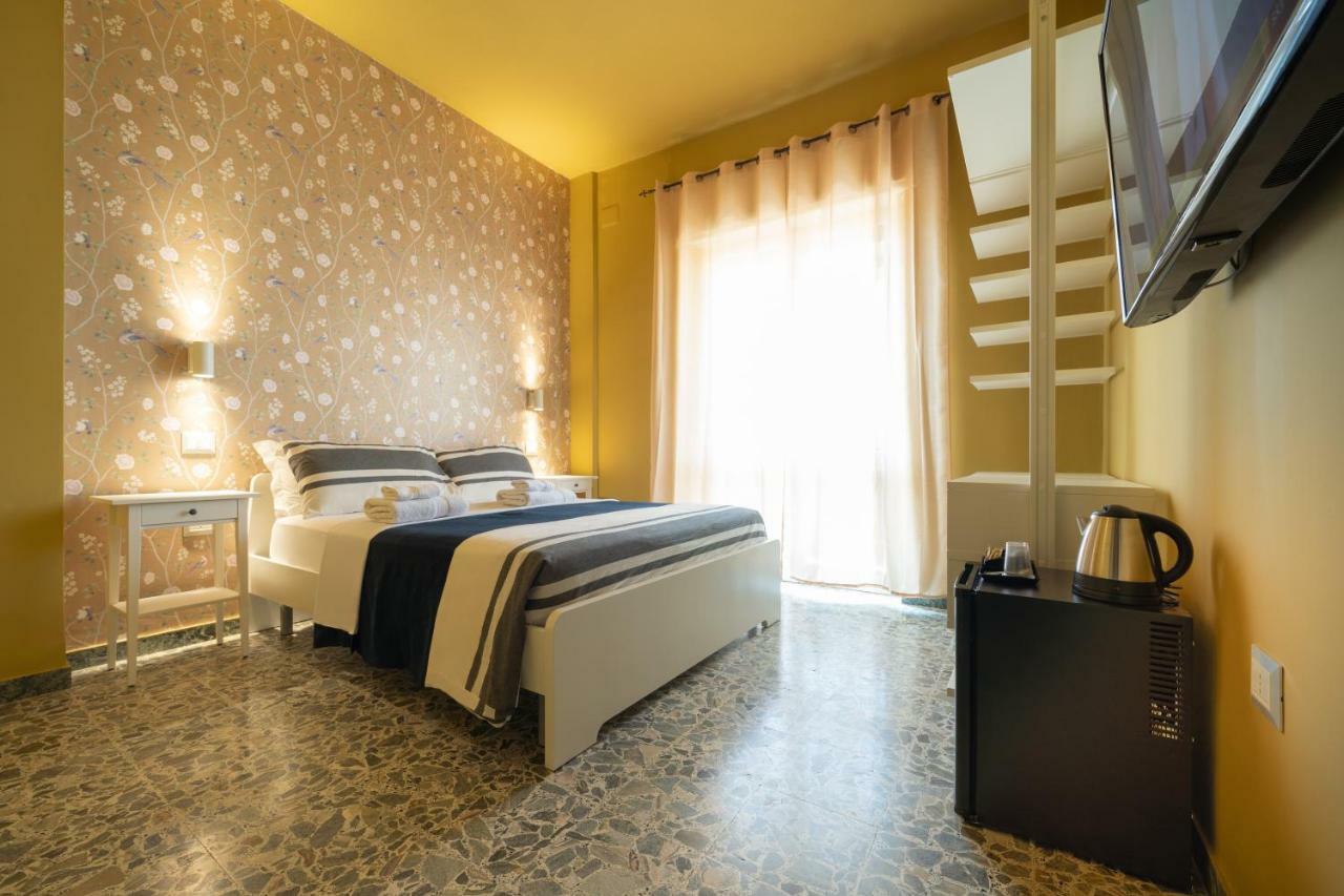 Budget Rooms Carbonazzi 17 Cagliari Exterior photo
