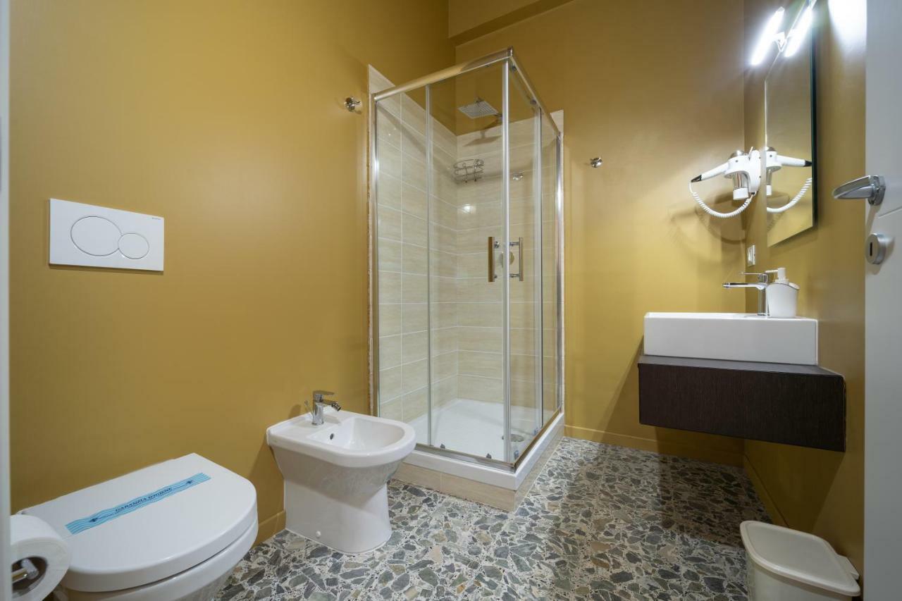 Budget Rooms Carbonazzi 17 Cagliari Exterior photo
